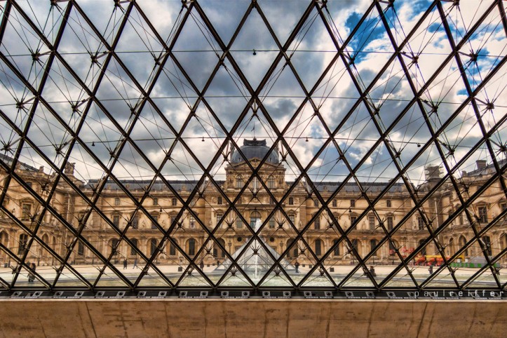 Louvre Pyramid Paris - Paul Reiffer - Photographer Louvre Pyramid Paris - Paul Reiffer - Photographer